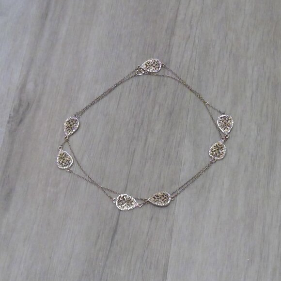 Decorative Filigree and Rhinestone Design Necklace - Picture 1 of 5